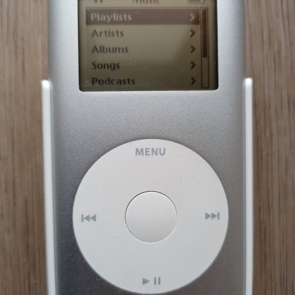 Apple iPod mini 4gb 2nd Generation Silver mint condition - Picture 1 of 10